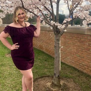 Meet your Posher, Felicia